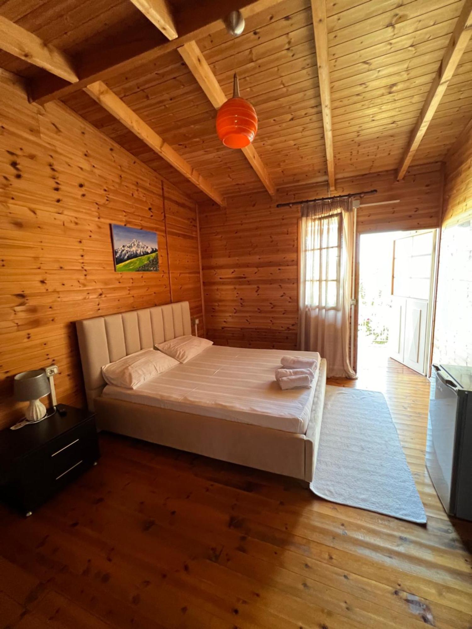 Nili Hotel Vlorë Eksteriør billede