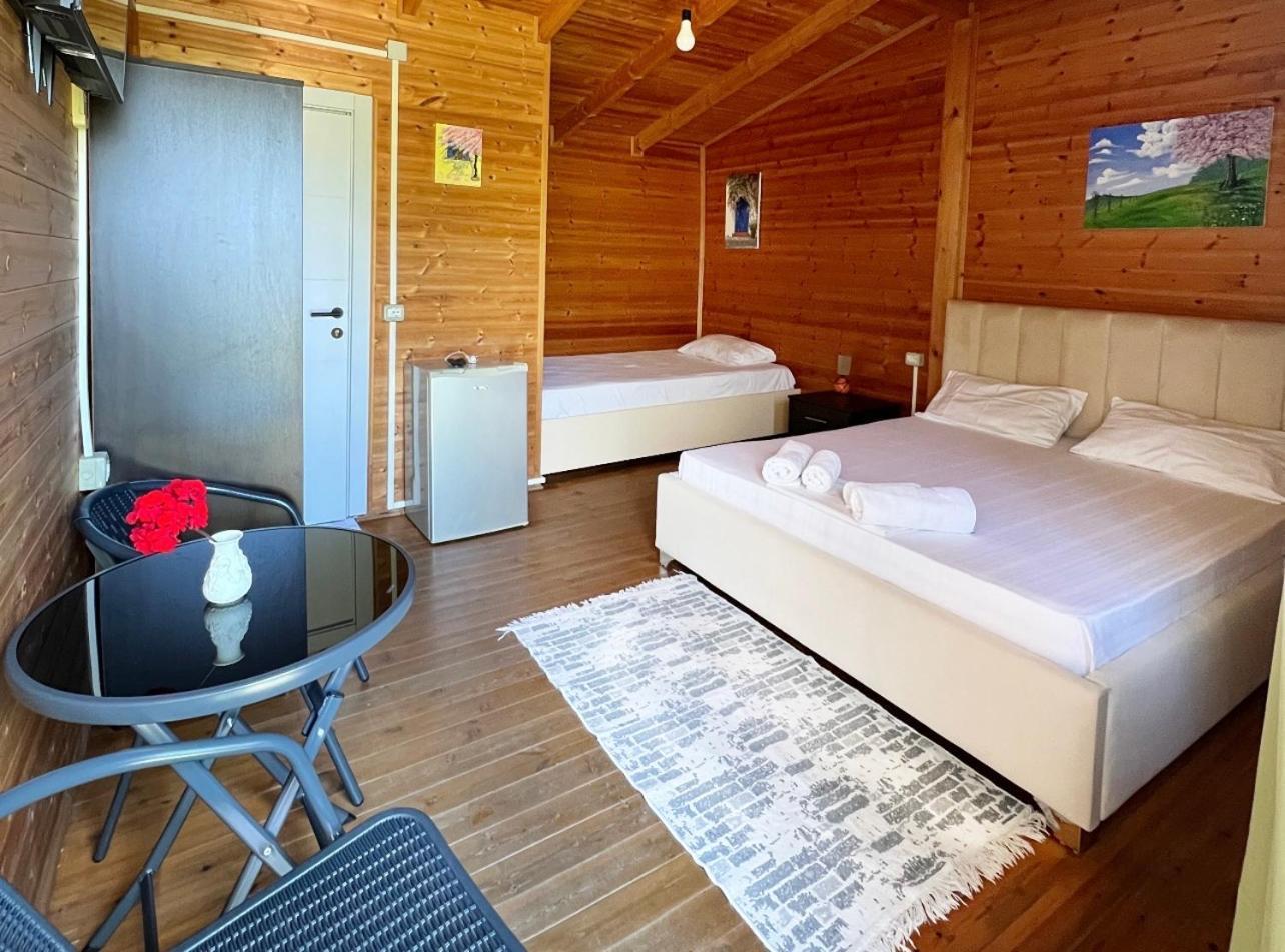 Nili Hotel Vlorë Eksteriør billede